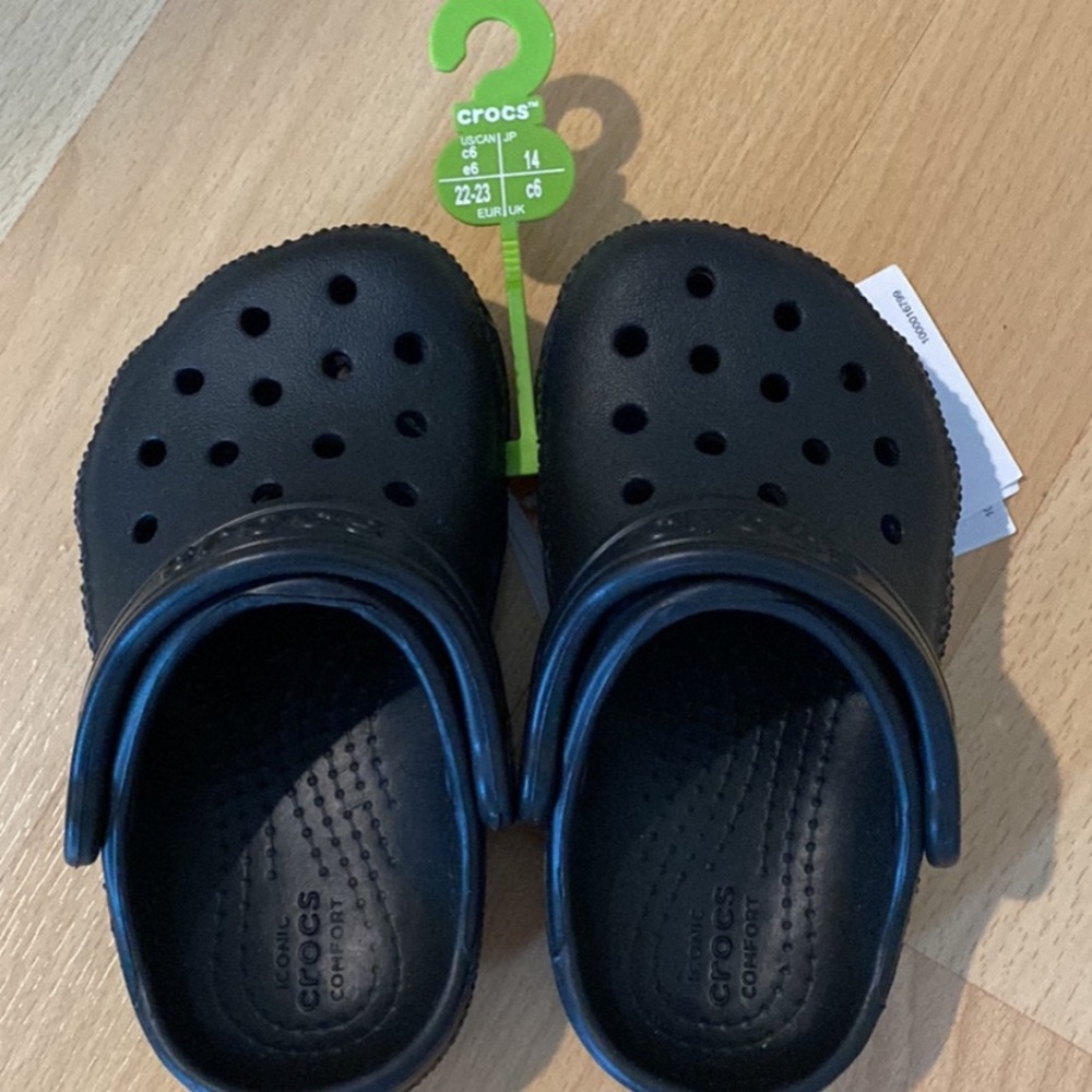NWT Toddler Black C6 Crocs